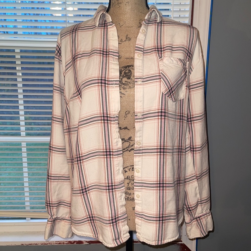 ⭐️3/$25⭐️ a new day softest flannel | size large